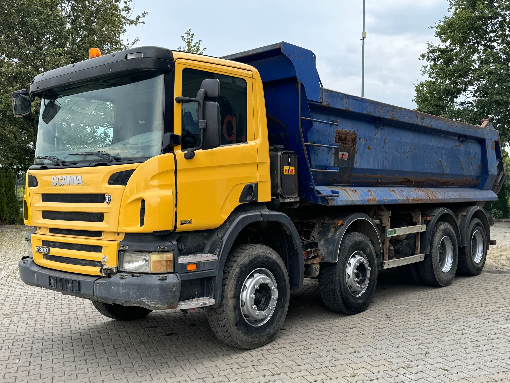 SCANIA P380 8x4 EURO4 WYWROTKA