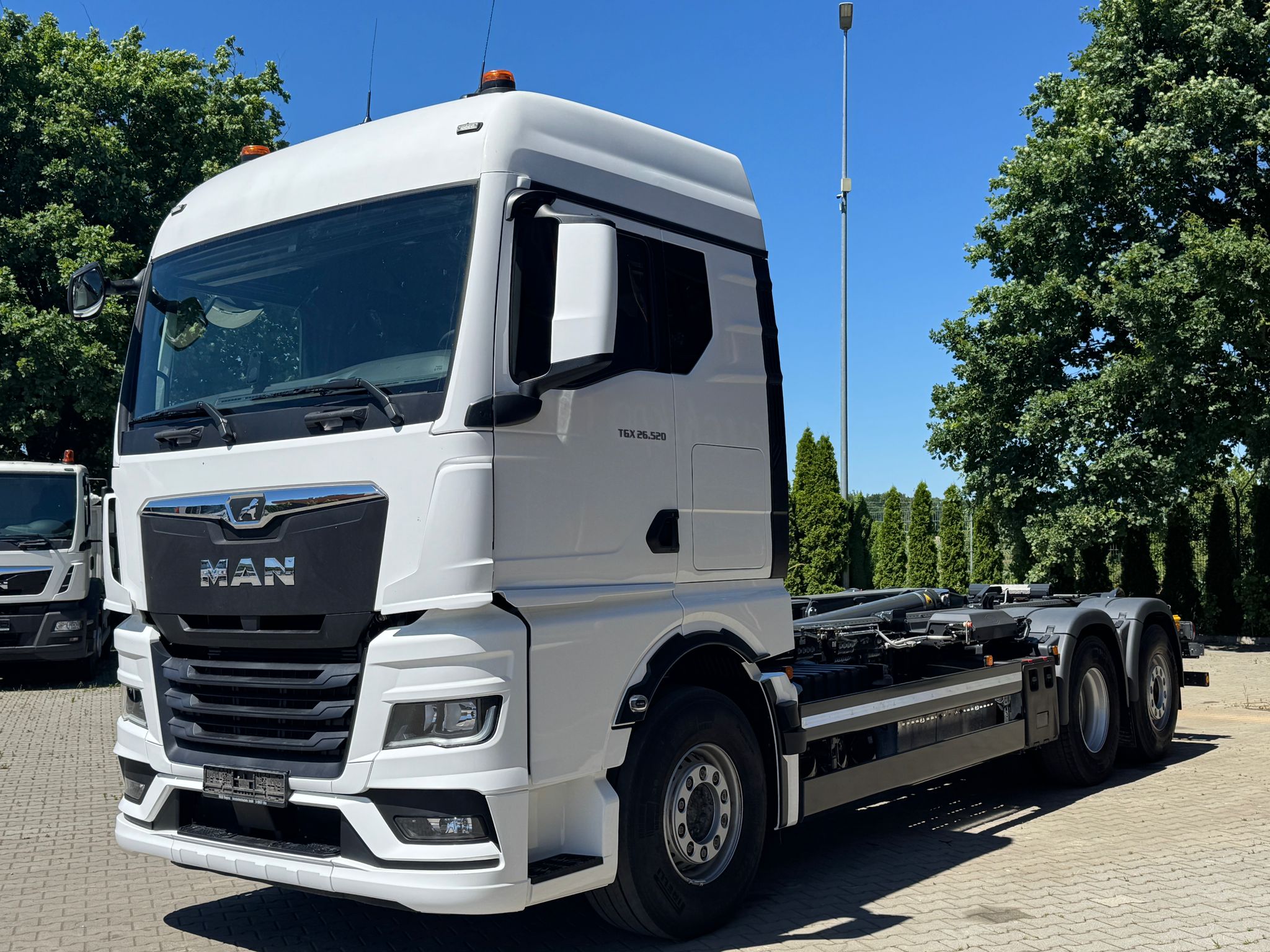 MAN TGX 26.520 6x2 EURO6 HAKOWIEC MEILLER RS 21.70