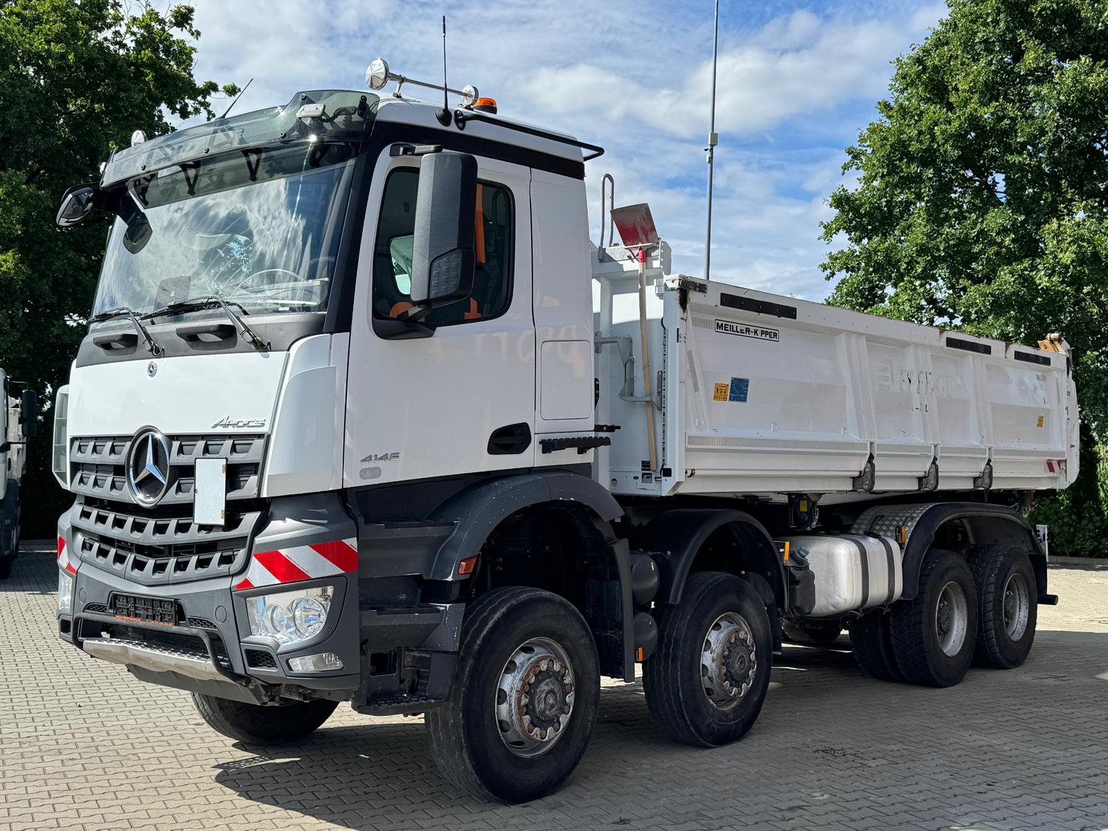 MB AROCS 4145 8x8 EURO6|WYWROTKA TRÓJSTRONNA Z BORDATIKIEM