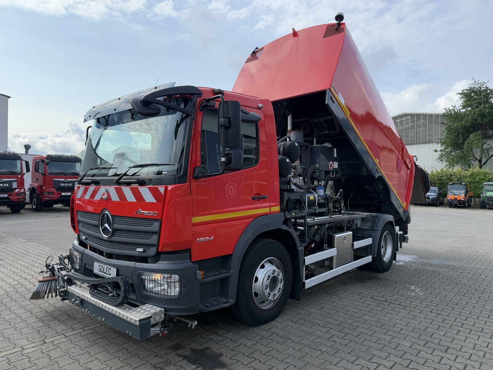 MB ATEGO 1324 4x2 EURO6|ZAMIATARKA ULICZNA BROCK HD 