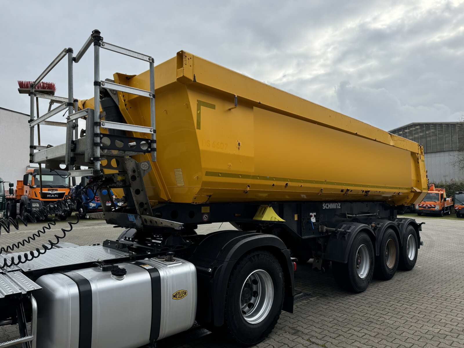 SCHMITZ CARGOBULL SKI 24 SL 7.2  NACZEPA WYWROTKA 