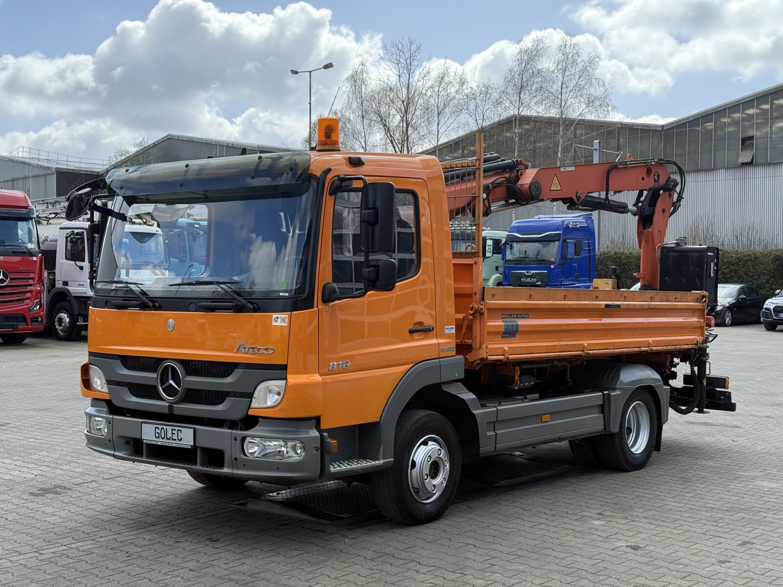 MB ATEGO 818 4x2 EURO5 WYWROTKA TRÓJSTRONNA Z HDS 