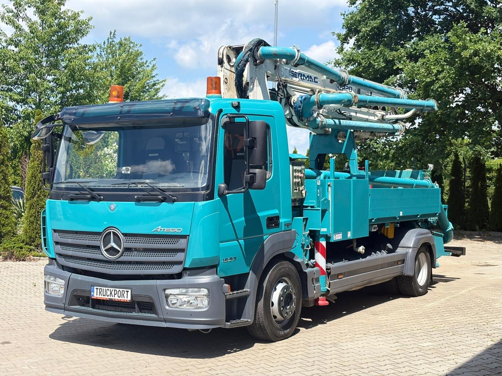 MB ATEGO 1527 4x2 POMPA DO BETONU SERMAC CITYPUMP 4ZR20