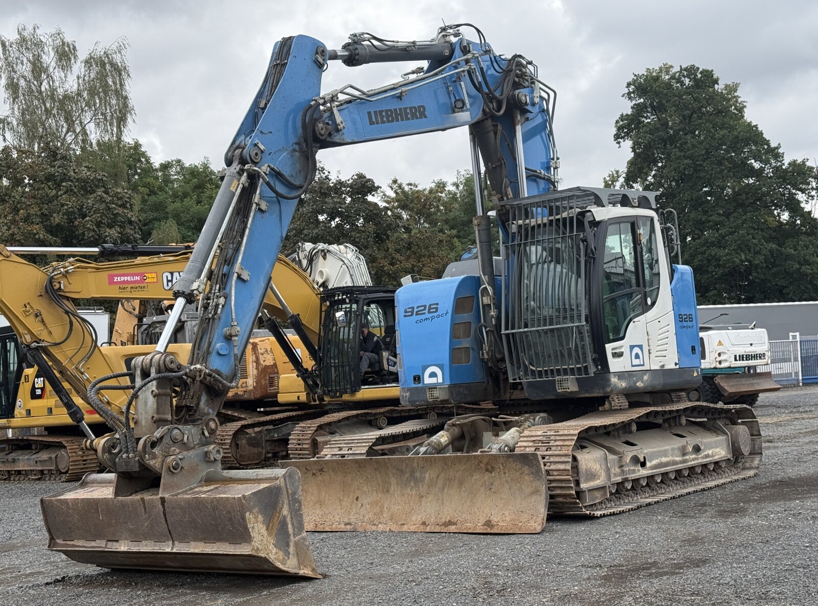 LIEBHERR R926 COMPACT|KOPARKA GĄSIENNICOWA