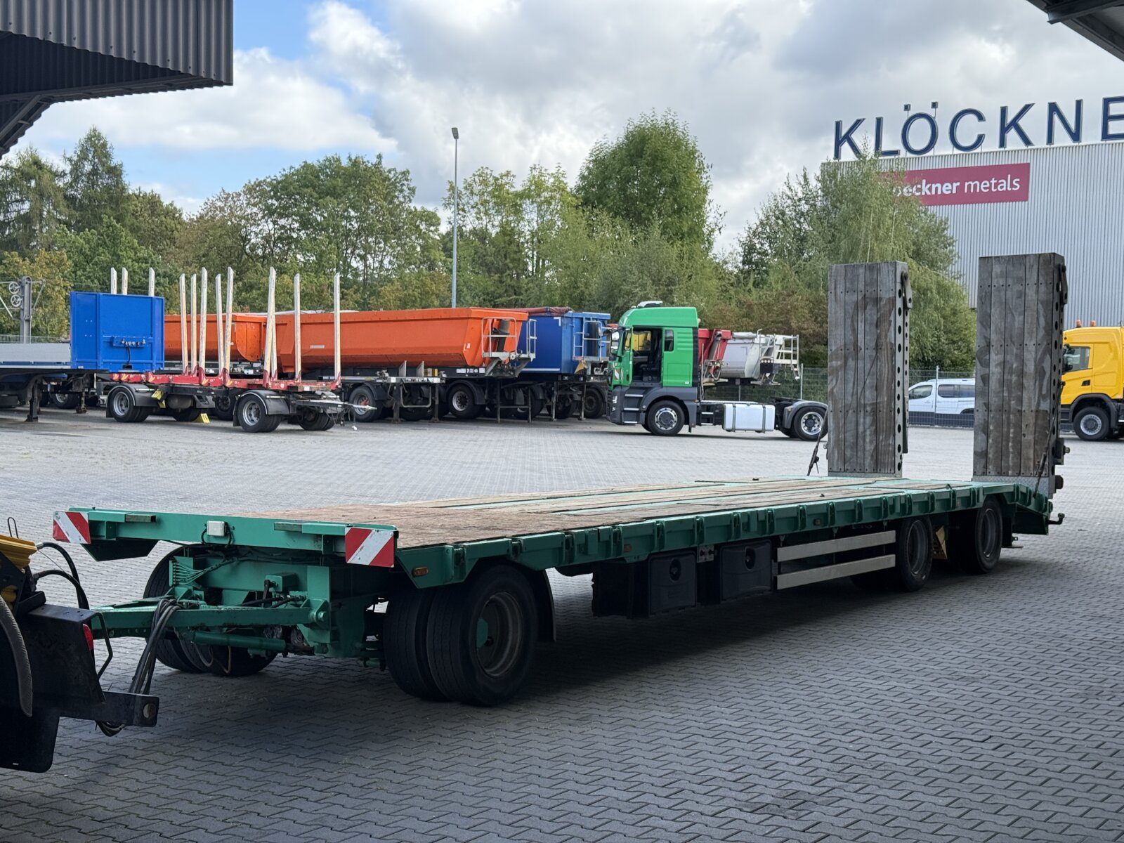 LANGENDORF N&S TLPL30|PRZYCZEPA NISKOPODWOZIOWA Z HYDRAULICZNYMI NAJAZDAMI