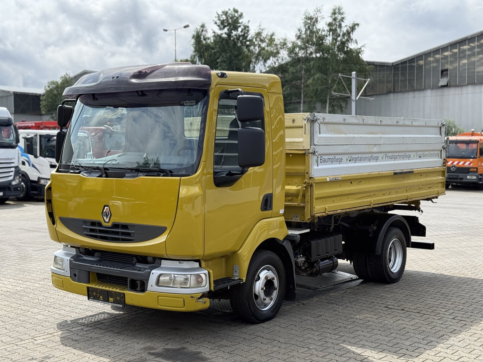 RENAULT MIDLUM 4x2 EURO 3 WYWROTKA TRÓJSTRONNA